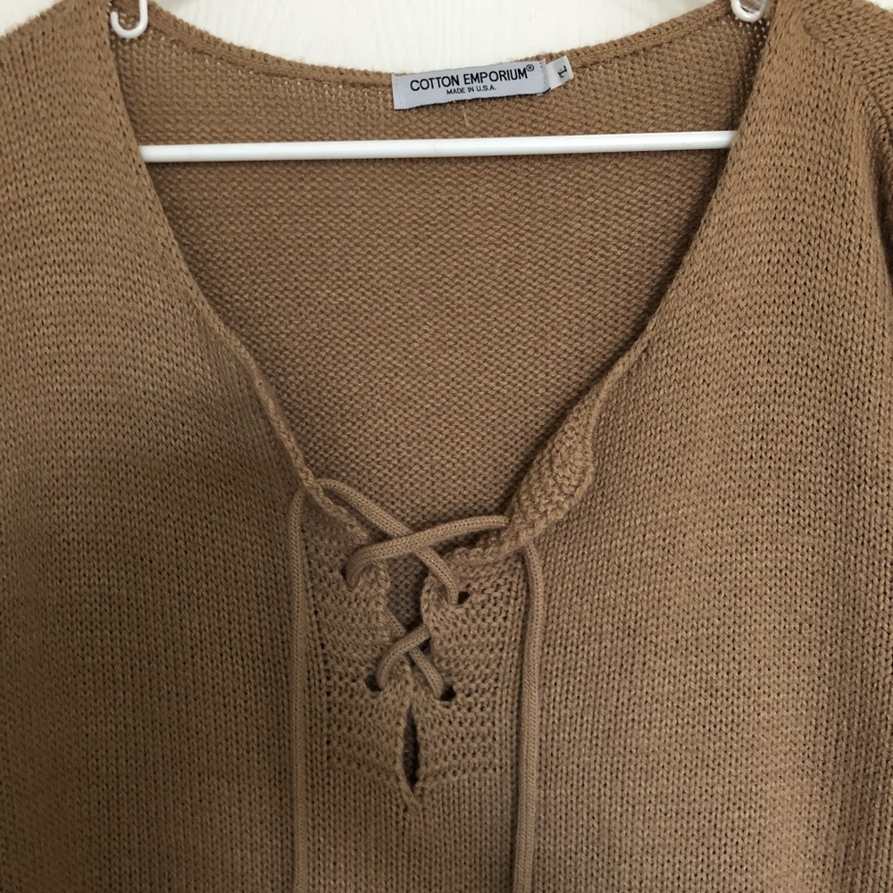 Tan sweater - Picture 2 of 4